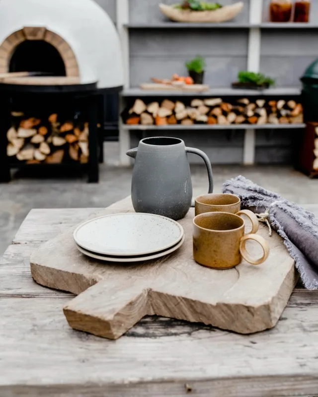 Begin your day with a serene moment in your WWOO kitchen. ☕️ Whether it’s coffee or tea, it’s the perfect place to enjoy some quiet time. @wwoocalifornia 

#WWOOLifestyle #MorningRituals #EverydayLuxury